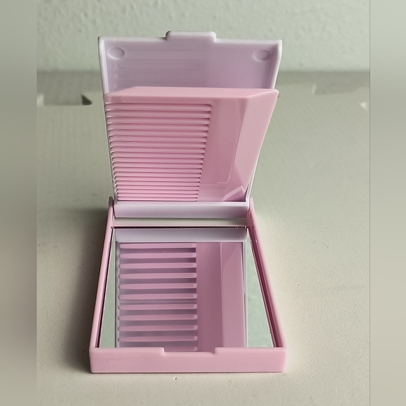 Novelty Rectangular Mirror & Comb Pink - Picture 3 of 11